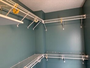 Building Photo - 1145 Chateau Terrace