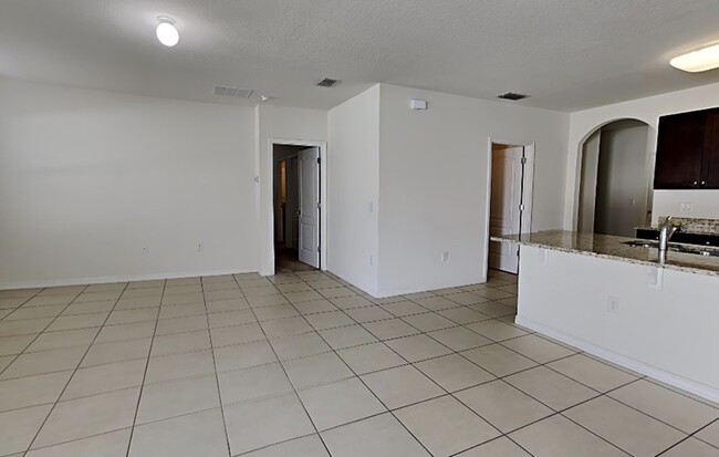 Building Photo - 320 Aberdeen Dr