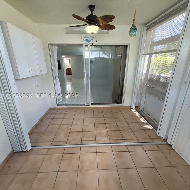 Building Photo - 1114 NW 124th Ct