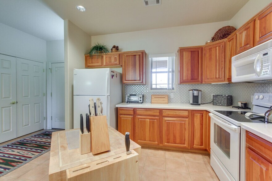 Building Photo - 11500 E Cochise Dr