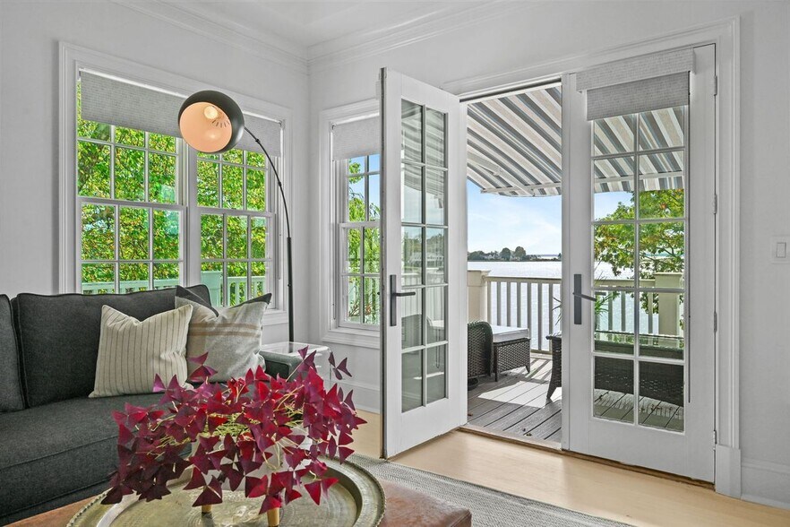 Building Photo - 19 Weeds Landing