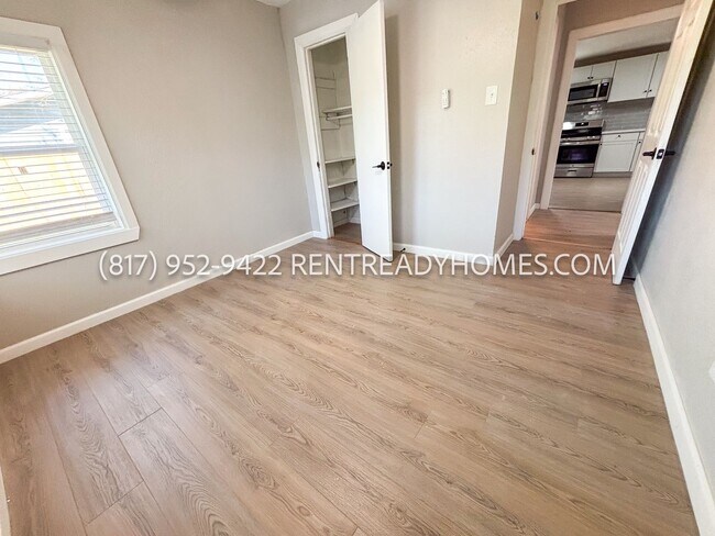 Building Photo - 2408 Southside Dr