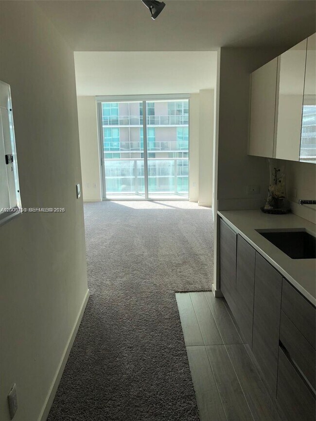 Building Photo - 1100 S Miami Ave