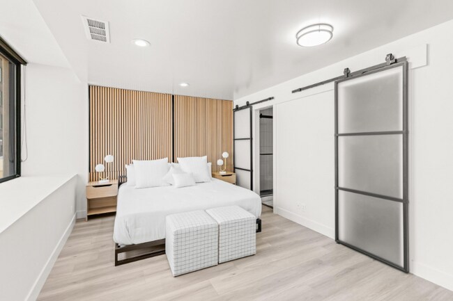 Building Photo - 48 W Broadway