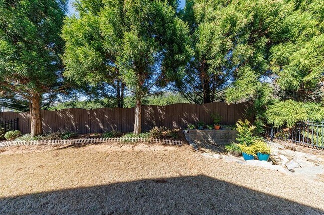 Building Photo - 8445 Village School Dr