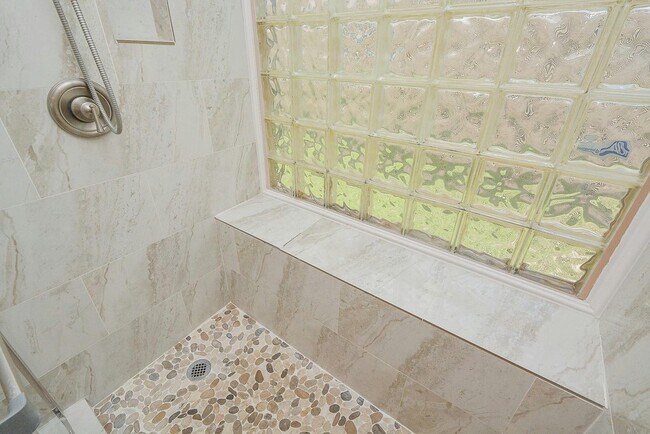 Building Photo - 2119 Landcircle Ct