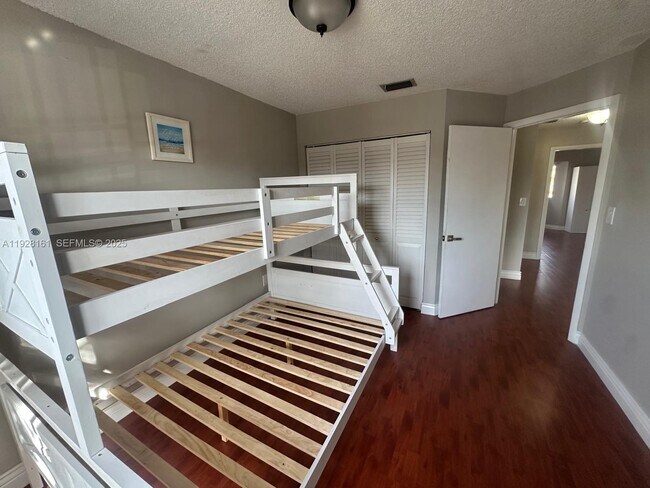 Building Photo - 14345 SW 57th Ln