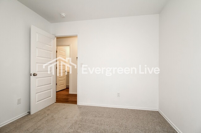 Building Photo - 3916 Olivia St