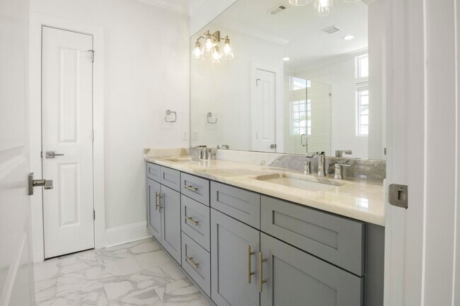 Building Photo - 82 Sugar Sands Dr