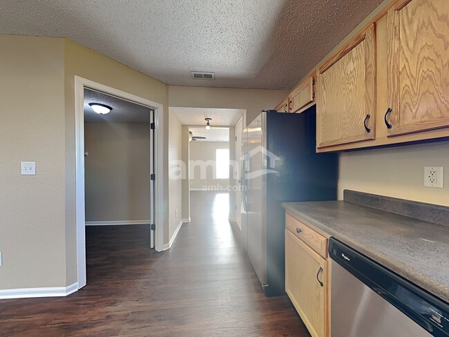 Building Photo - 2624 Santaro Ct