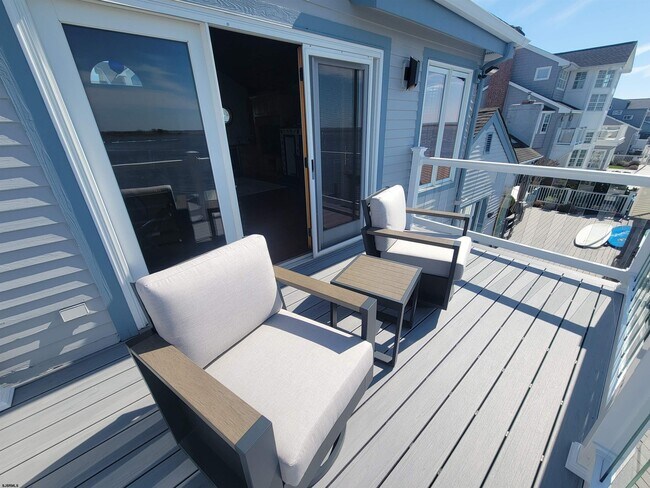 Building Photo - 8601 Fulton Ave