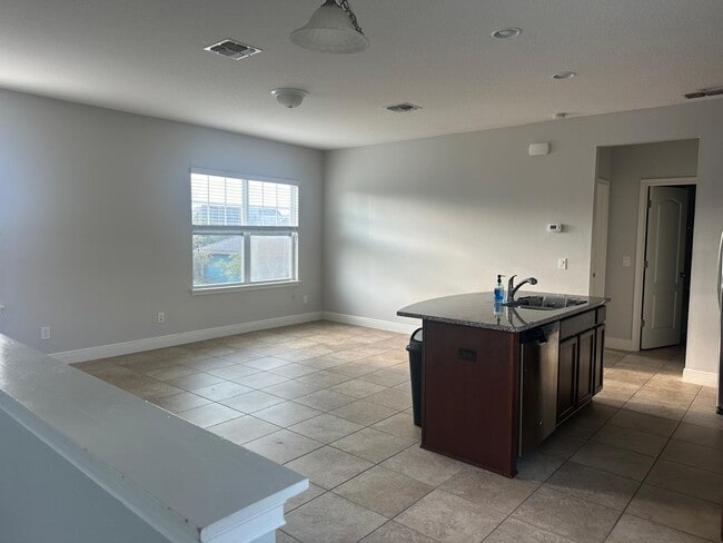 Building Photo - 8089 Laureate Blvd