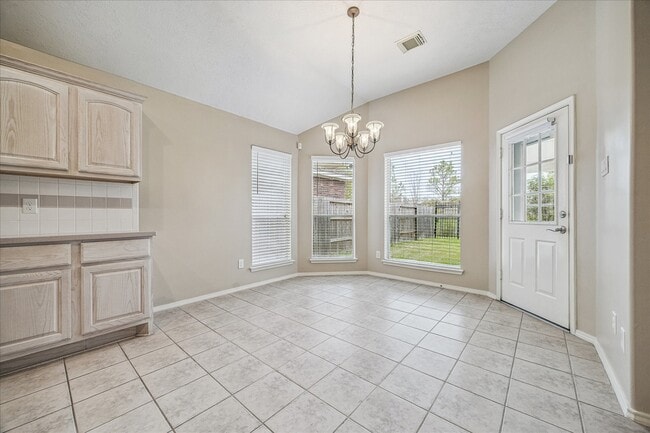 Building Photo - 12427 Shadowvista Dr