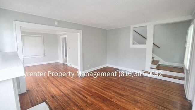 Building Photo - 2607 E 73rd St