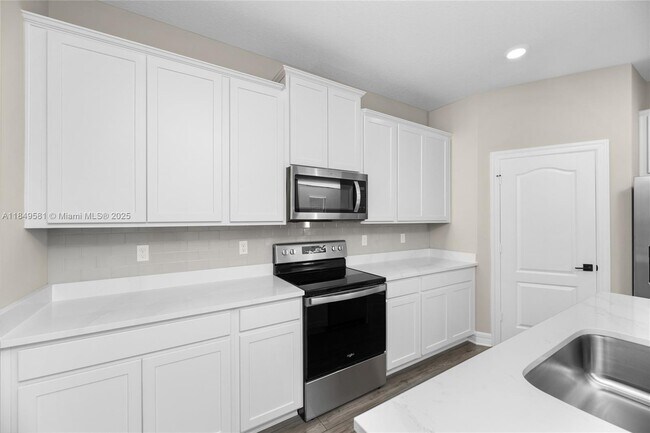 Building Photo - 5109 Joyous Pl