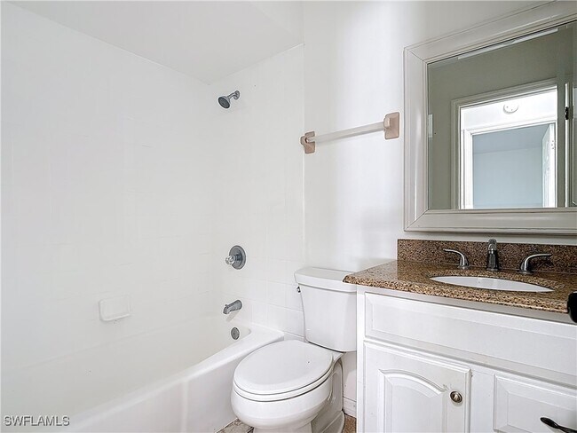 Building Photo - 1107 Cape Coral Pkwy W