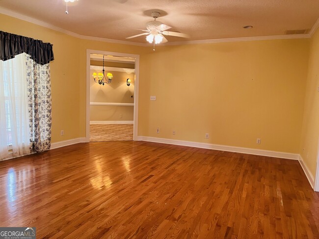 Building Photo - 947 Beavers Rd