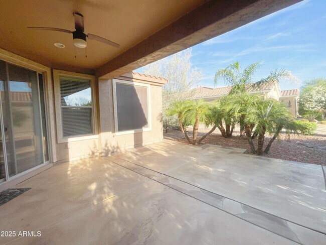 Building Photo - 4015 E Sourwood Dr