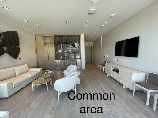 Building Photo - Brand NEW! Koula Studio