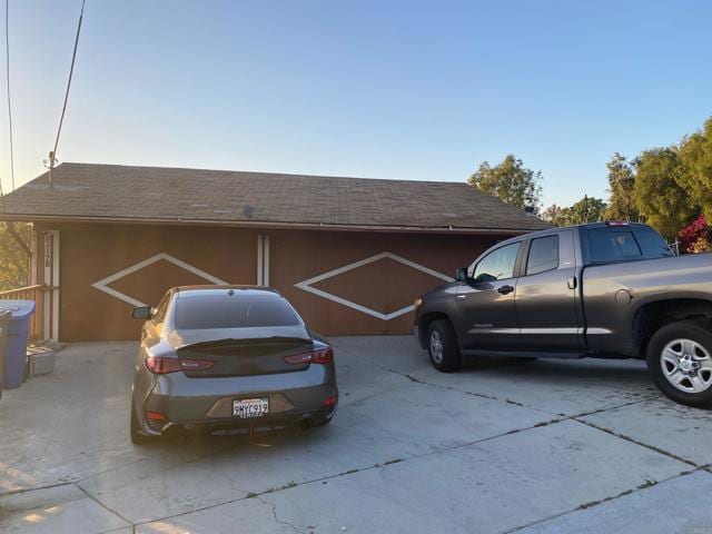 Building Photo - 2319 Ridgeway Dr