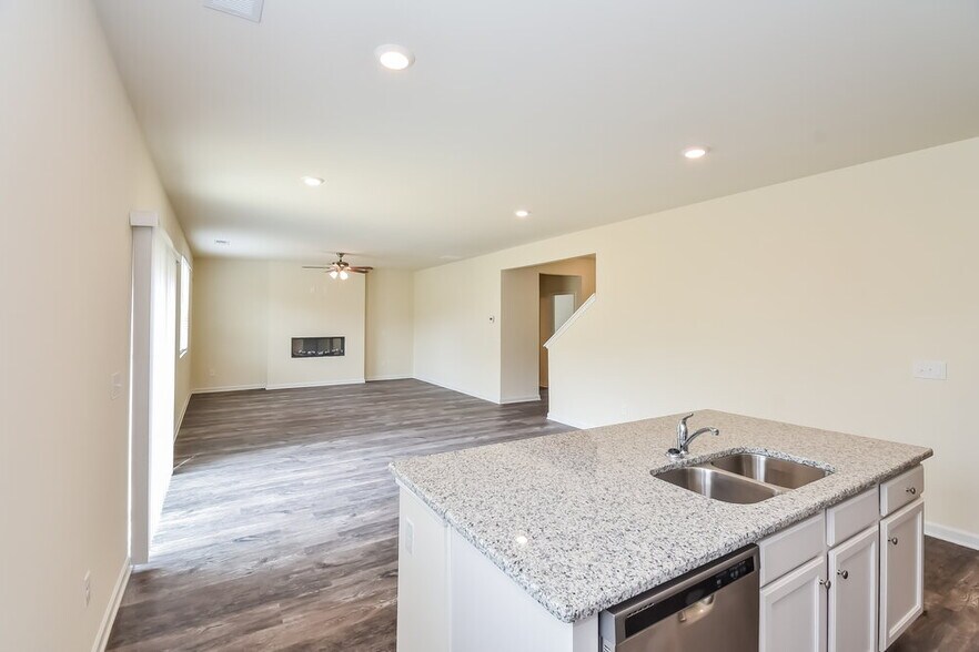Building Photo - 324 Hamilton Pointe Dr