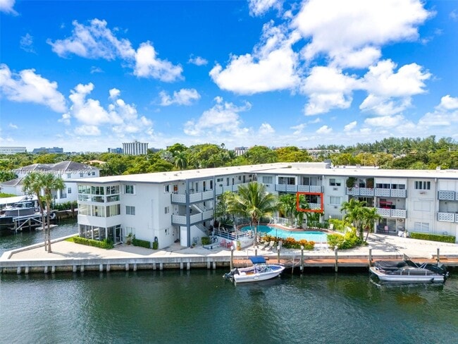 Building Photo - 13105 Ixora Ct