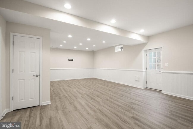 Building Photo - 8857 Yellow Hammer Dr