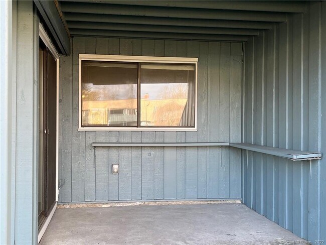 Building Photo - 1450 Melville Ave