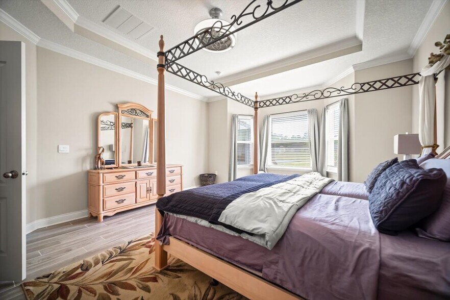 Building Photo - 2941 Oak Stream Dr