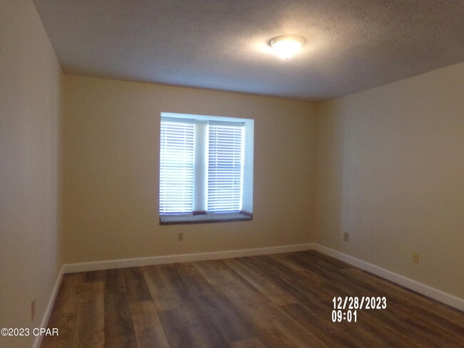 Building Photo - 5320 Garden Cove Rd