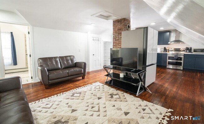 Building Photo - 1 Harmony St