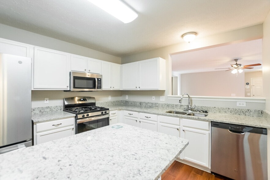 Building Photo - 417 Autumn Creek Dr