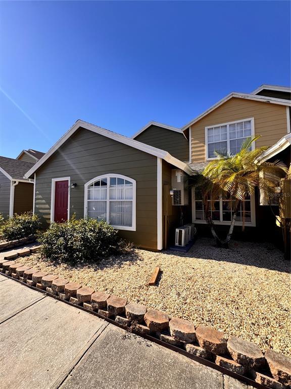 Building Photo - 421 Australian Way