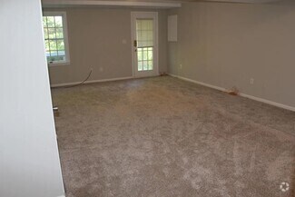 Building Photo - 609 Holly Hill Dr