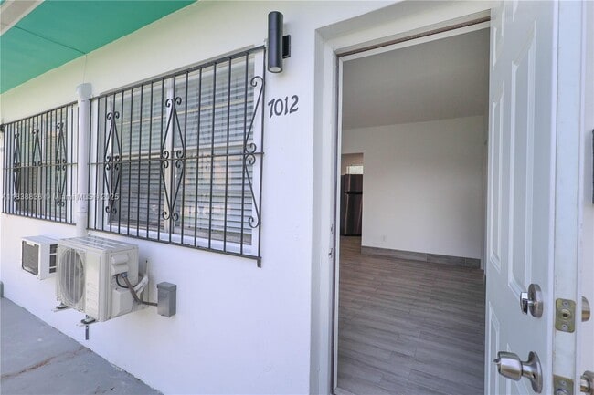 Primary Photo - 7012 NW 5th Pl