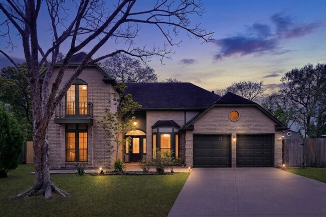 Building Photo - 4510 Beechcraft St