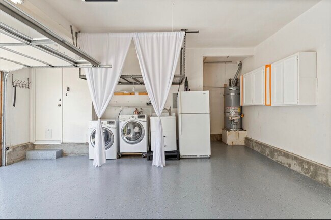 Building Photo - 35 Fleurance St