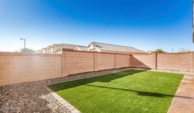 Building Photo - 23425 W Harrison Dr