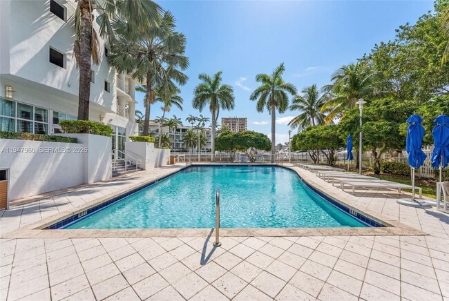 Building Photo - 7914 Harbor Island Dr