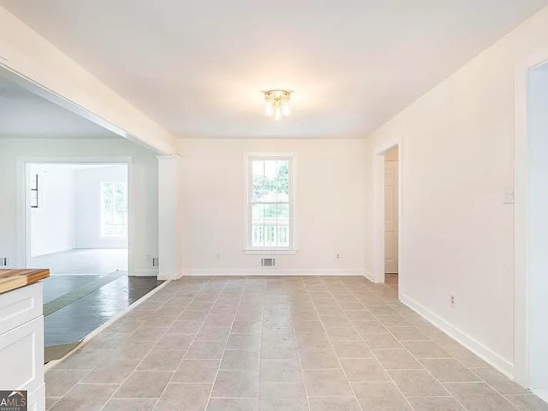 Building Photo - 201 Sherman St