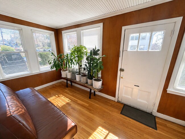 Building Photo - 20 Matchett St