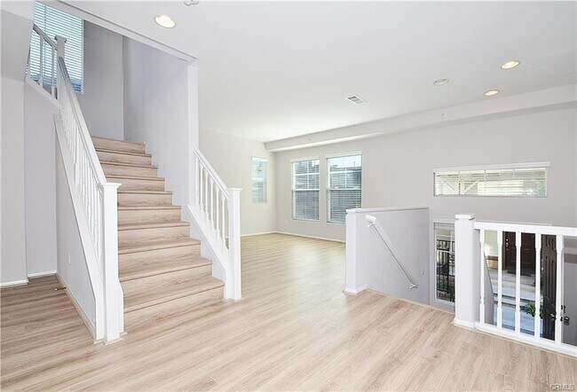 Primary Photo - 1270 Riverrock Rd