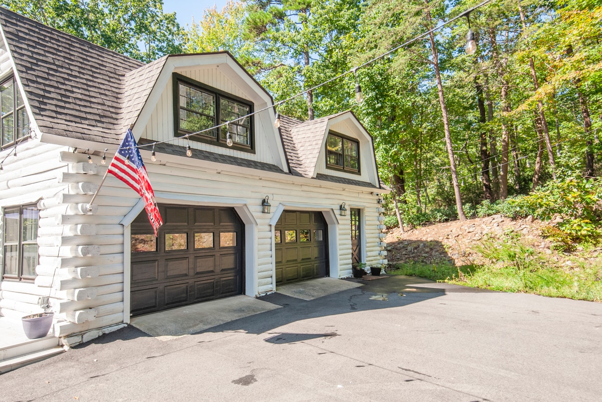 Building Photo - 1644 Dudley Mountain Rd