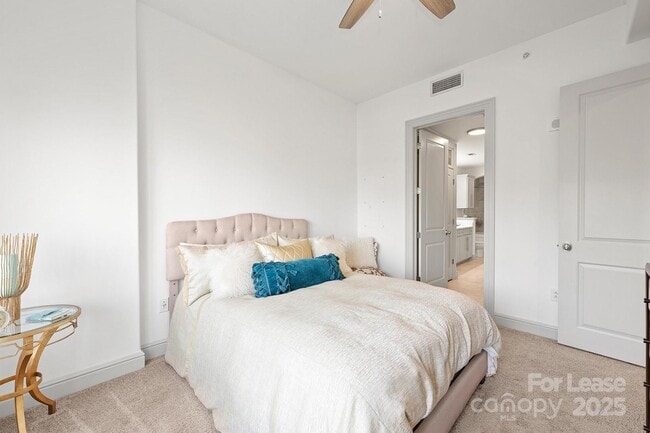 Building Photo - 125 W Tremont Ave