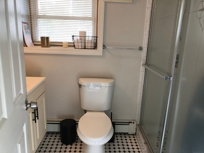 Building Photo - 90 Iroquois Rd