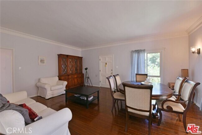 Building Photo - 9374 W Olympic Blvd