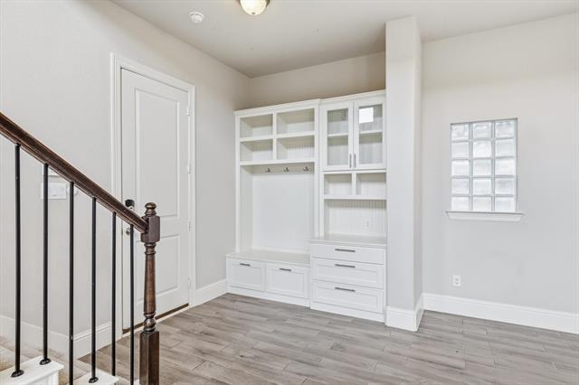 Building Photo - 500 Loma Alta Dr