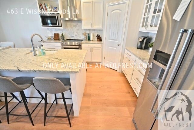 Building Photo - Stunning 6 Bedroom Fort Union Home! No Dep...