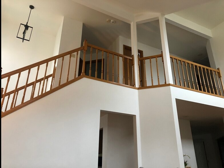Building Photo - 10918 Crocus Pl NW