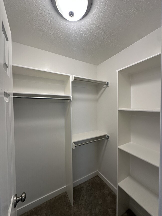 Building Photo - 3321 W 1690 N